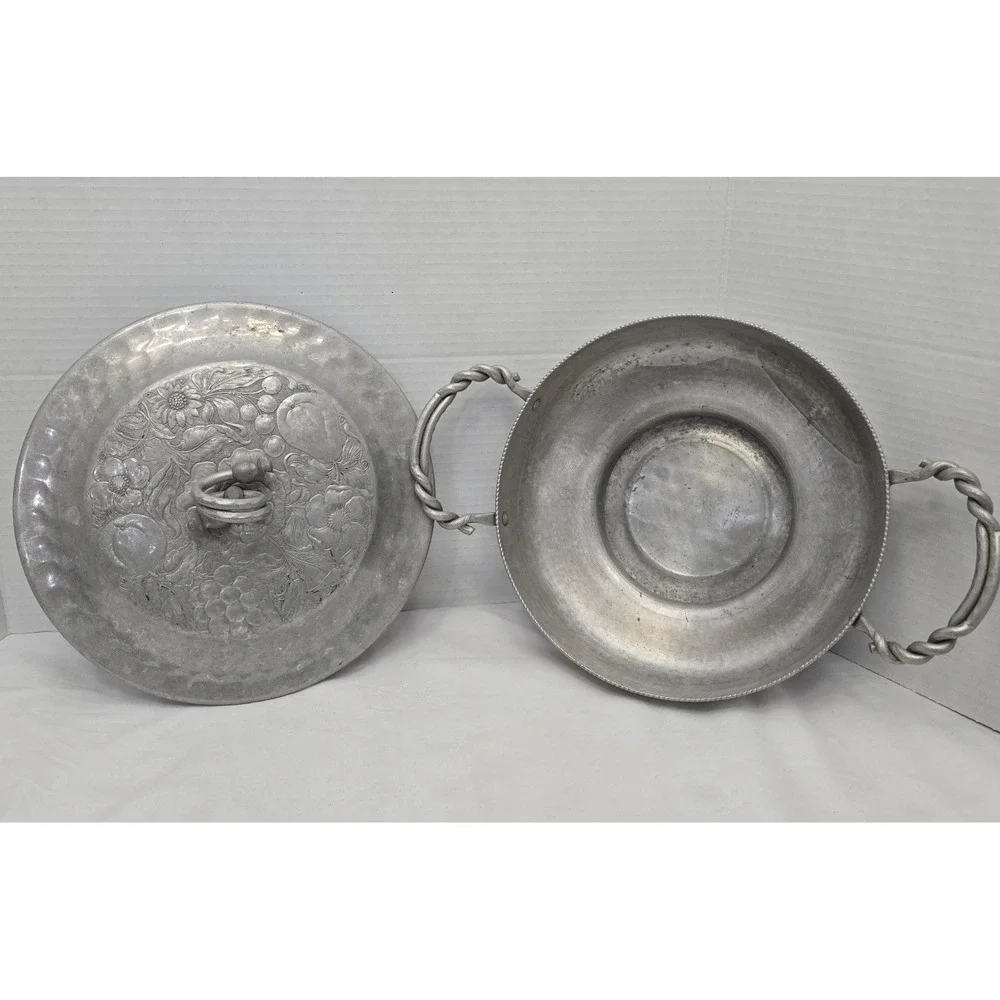 Vintage Hand Forged Hammered Aluminum Cromwell Metal Casserole Dish w/Floral Lid